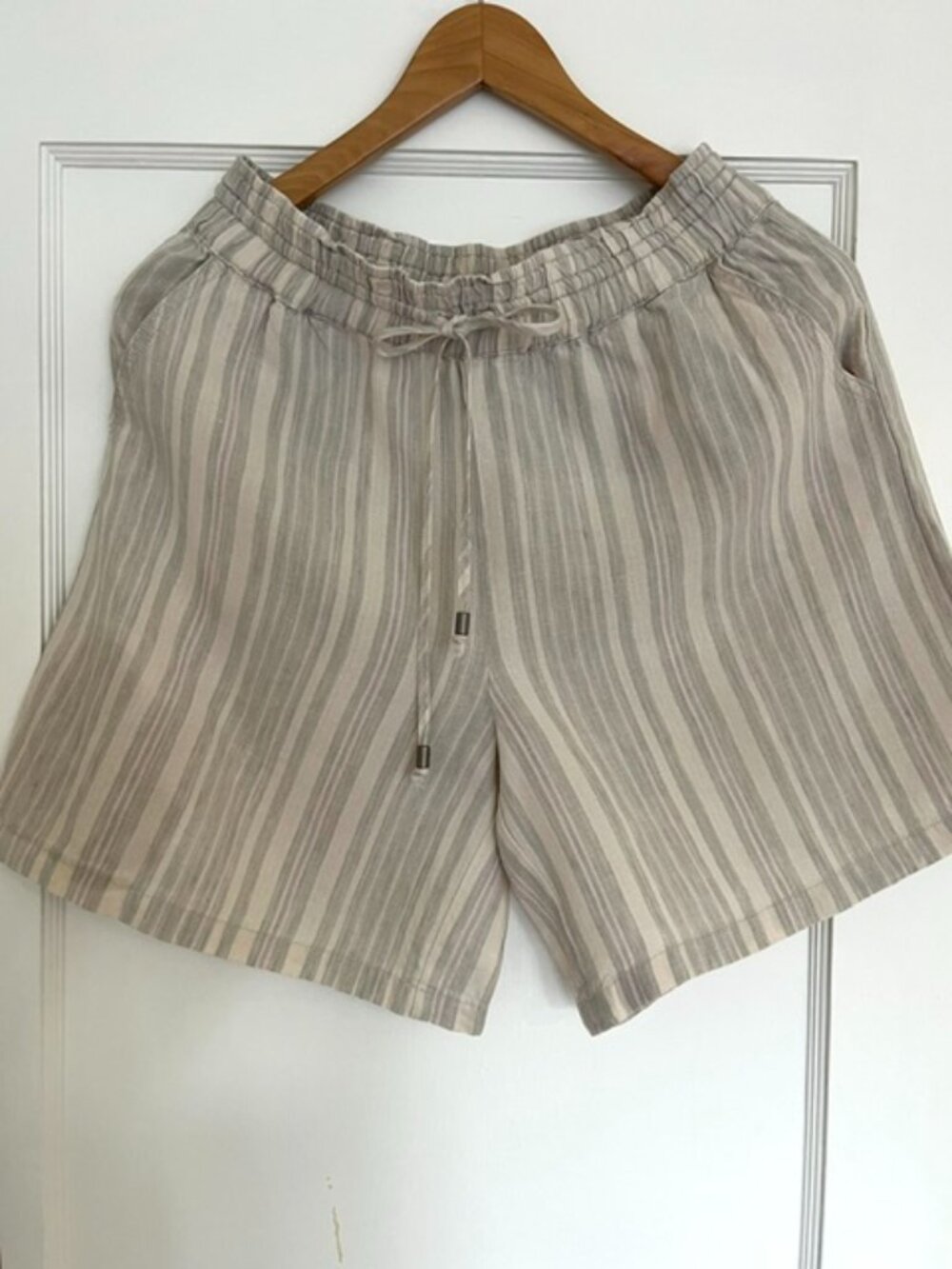 Anthropologie Beachy Linen Stripe Drawstring Shorts | Size S